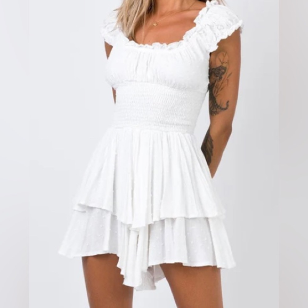 PRINCESS POLLY |LOVE GALORE| white romper, womens size 4 new with tags